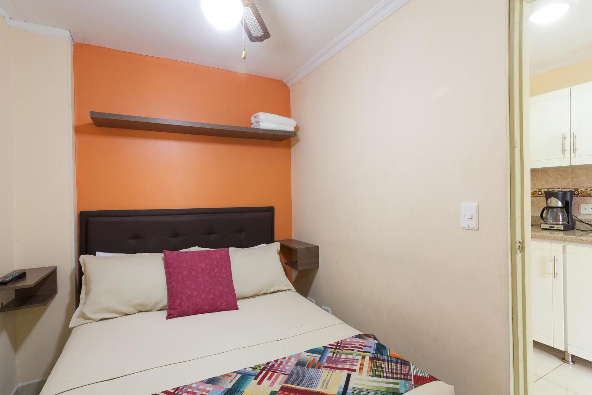 Apartamentos Laureles De La 70 麦德林 外观 照片